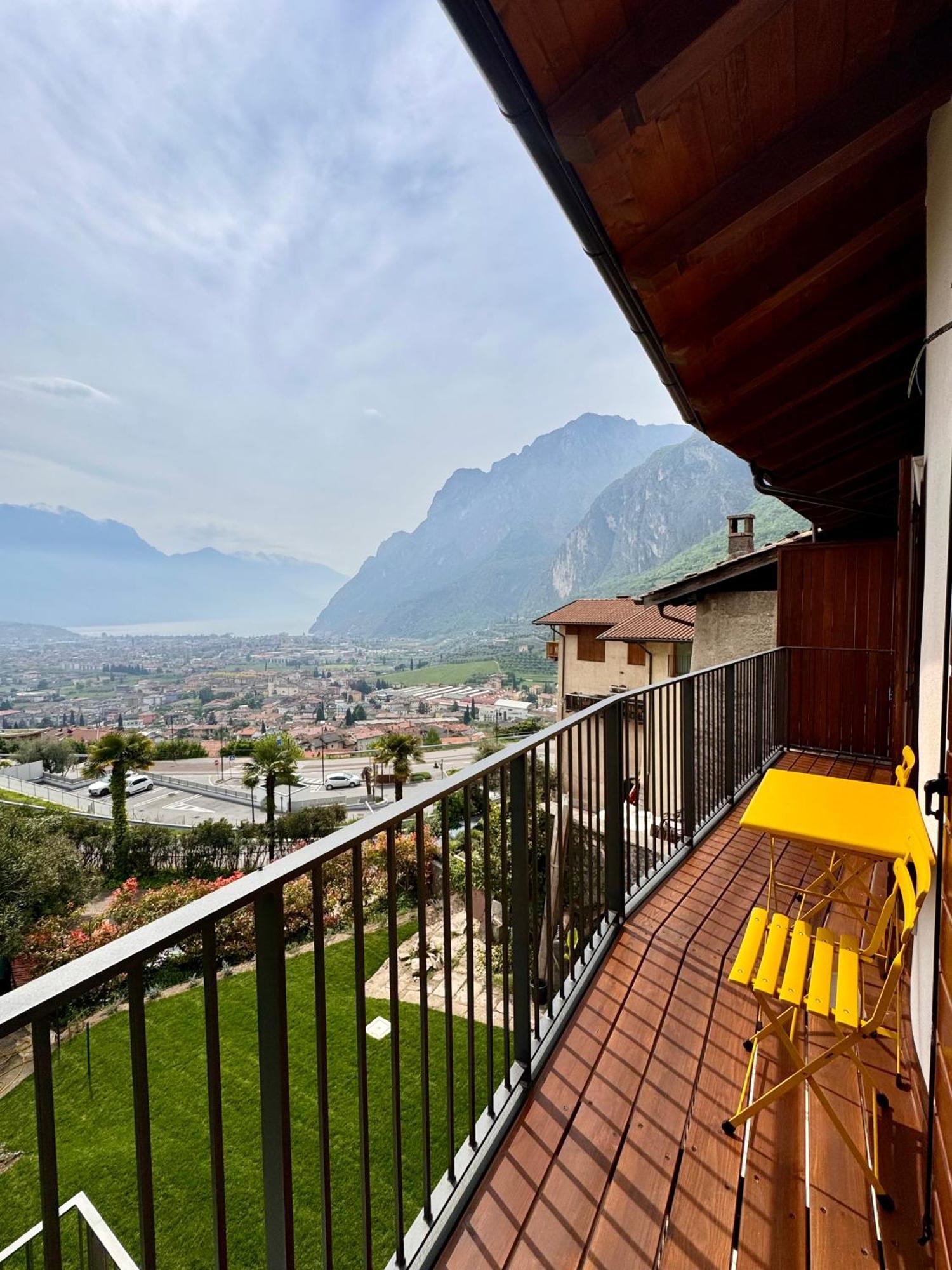 Apartamento Eco Garda Hill Tenno Exterior foto