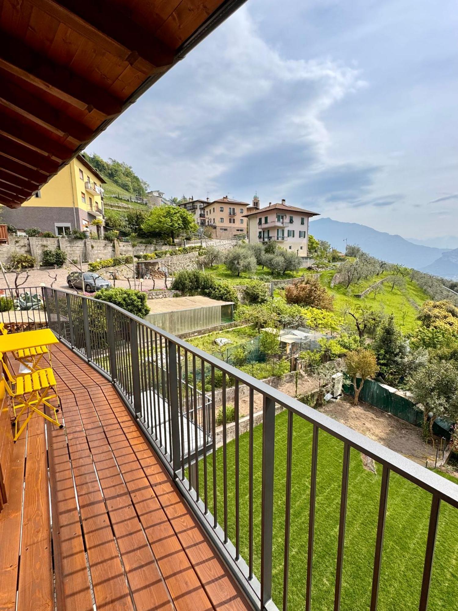 Apartamento Eco Garda Hill Tenno Exterior foto