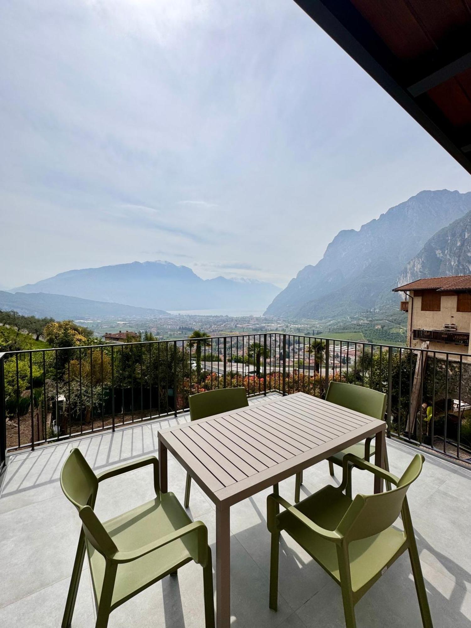 Apartamento Eco Garda Hill Tenno Exterior foto